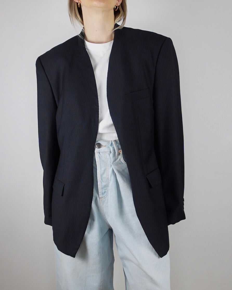 The Minimal Blazer - Black Pinstripe
