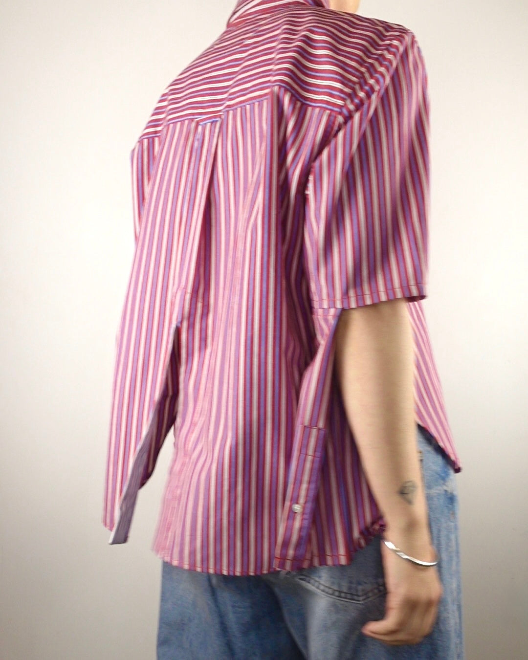 The Vacation Shirt - Red and Blue Stripe