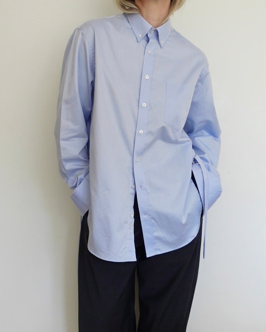 The Weekday - Pale Blue