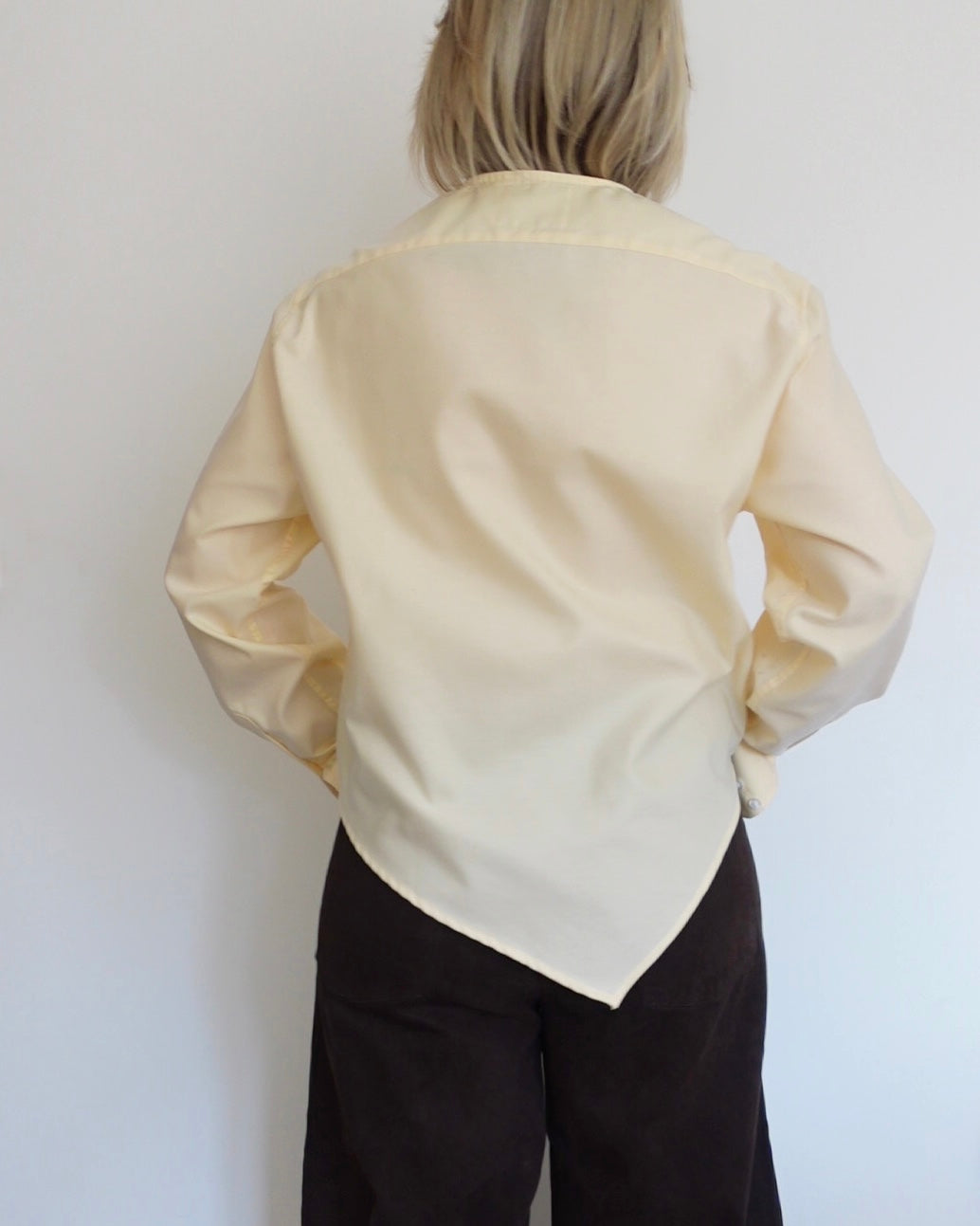 The V Shirt - Pale Yellow