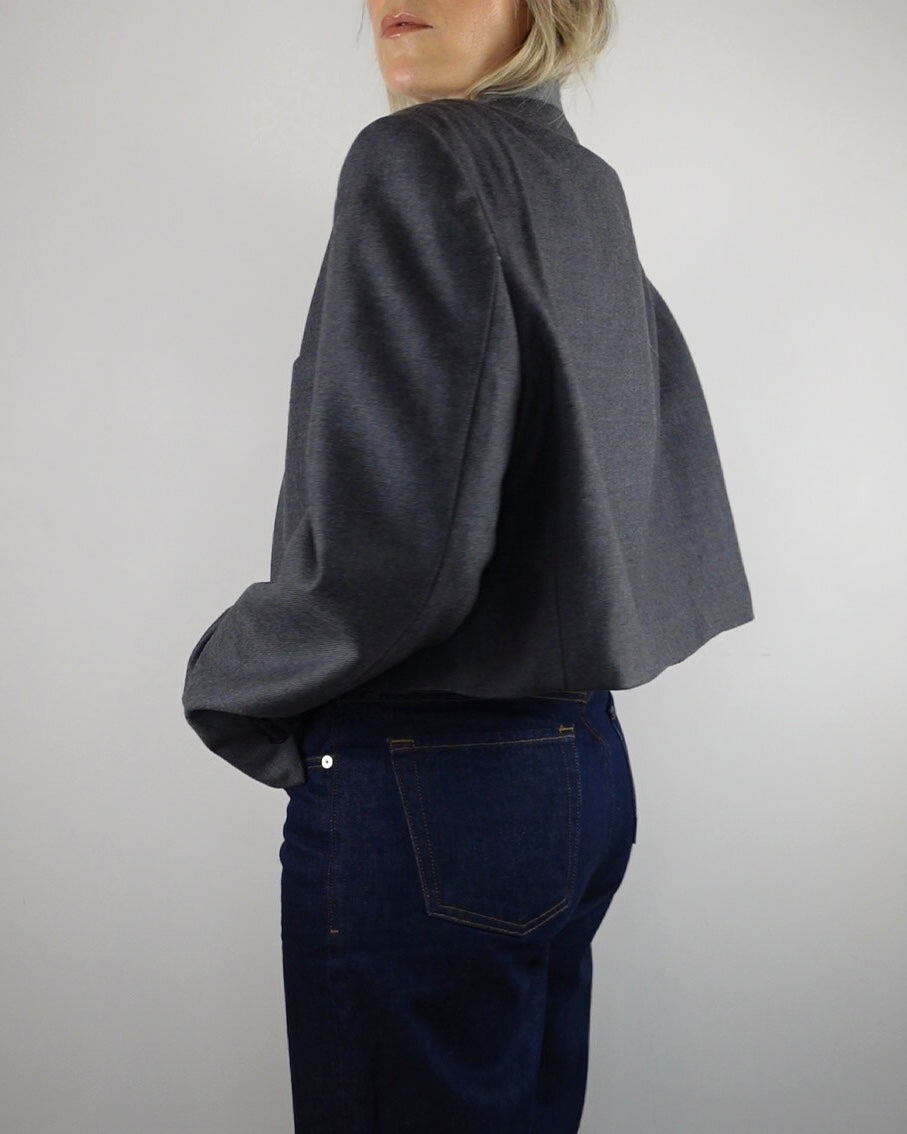 Cropped Minimal Blazer - Grey