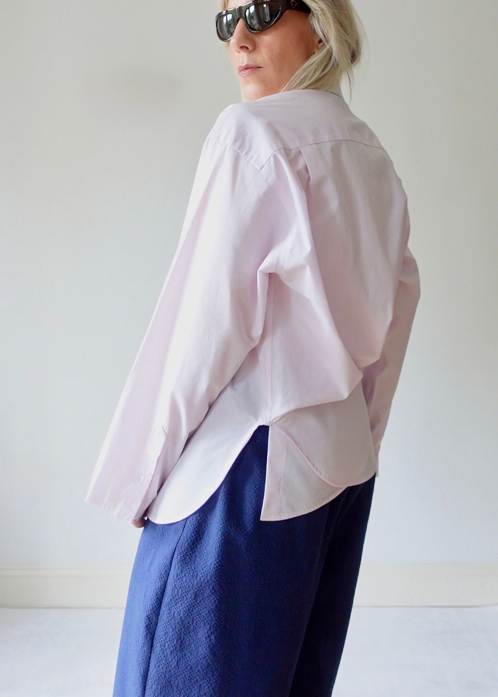 The Form - Pink Contrast Collar