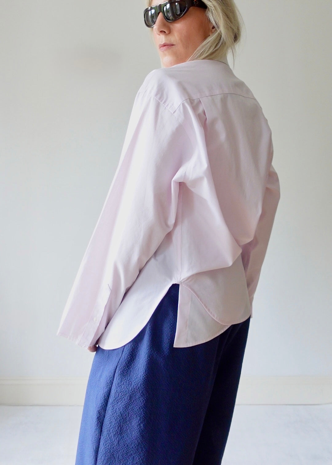 The Form - Pink Contrast Collar