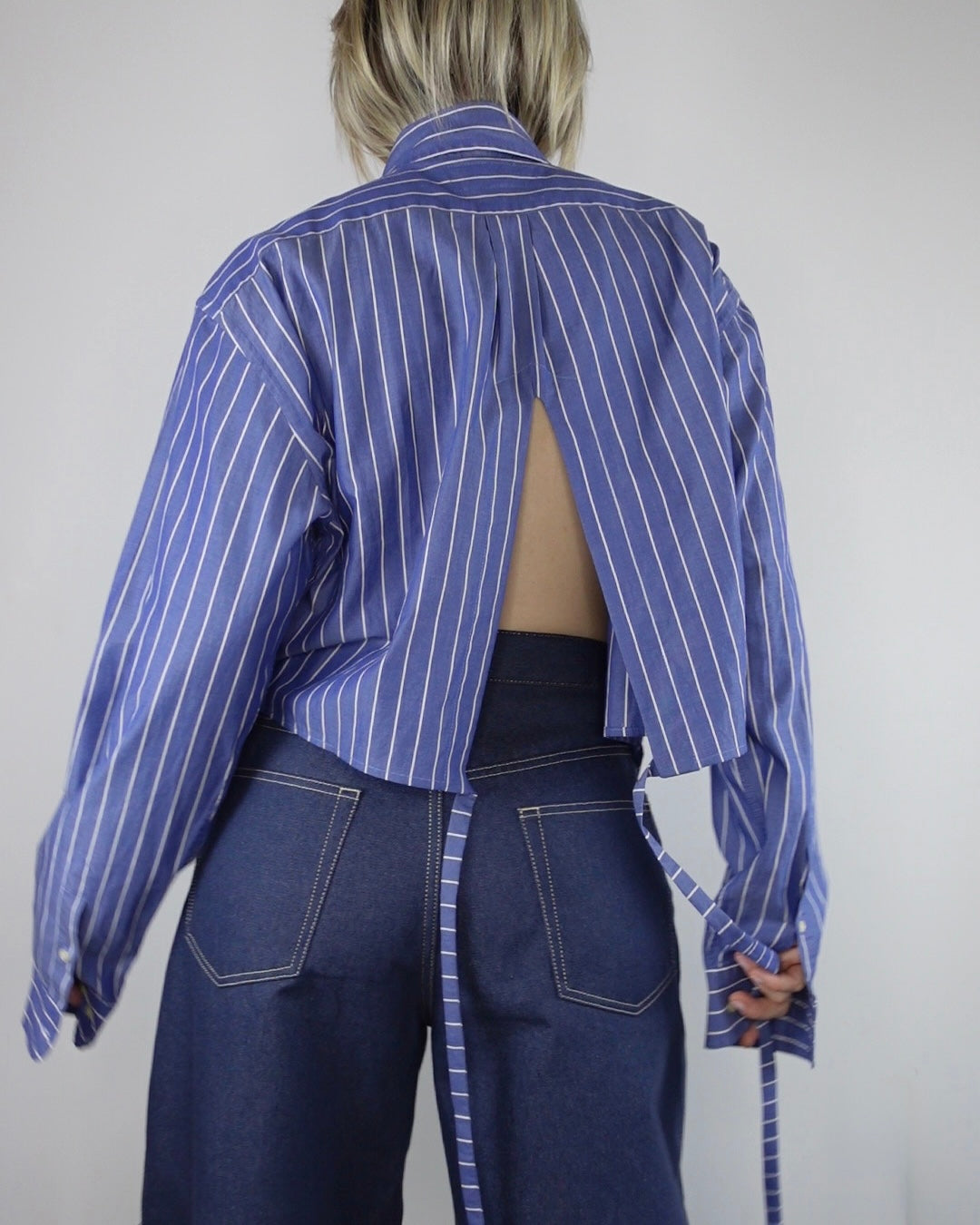 The Weekday - Blue Chambray Stripe