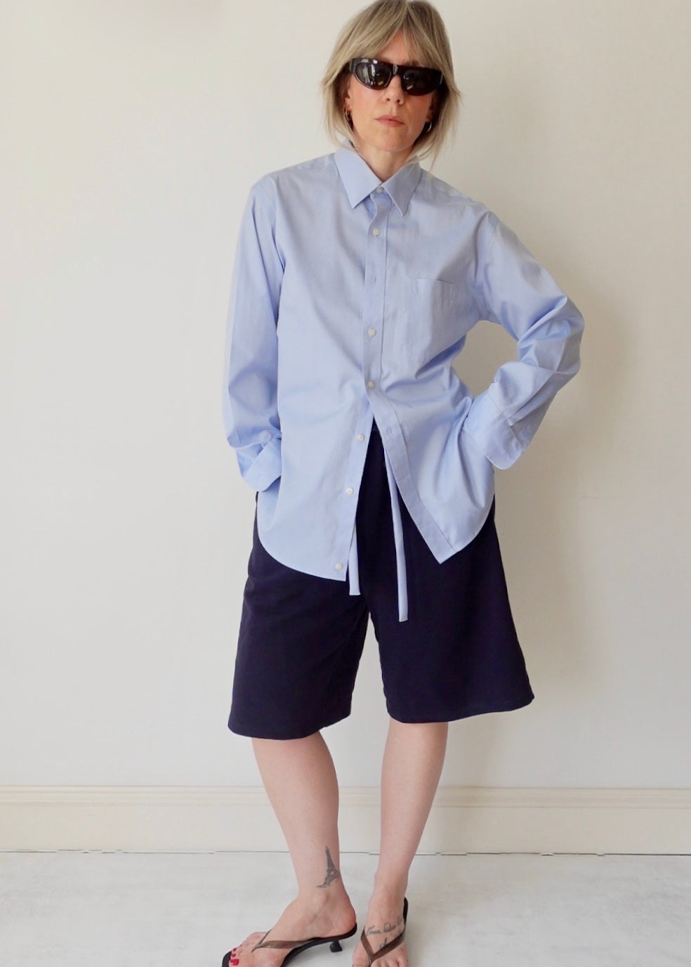 The Signature - Pale Blue
