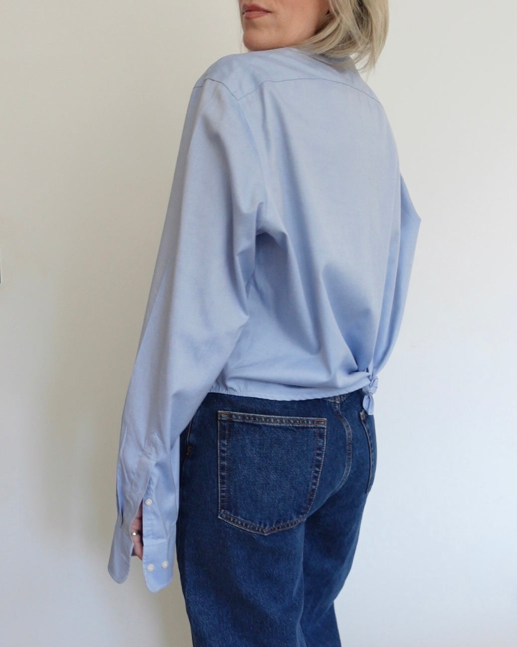 The V Shirt - Pale Blue