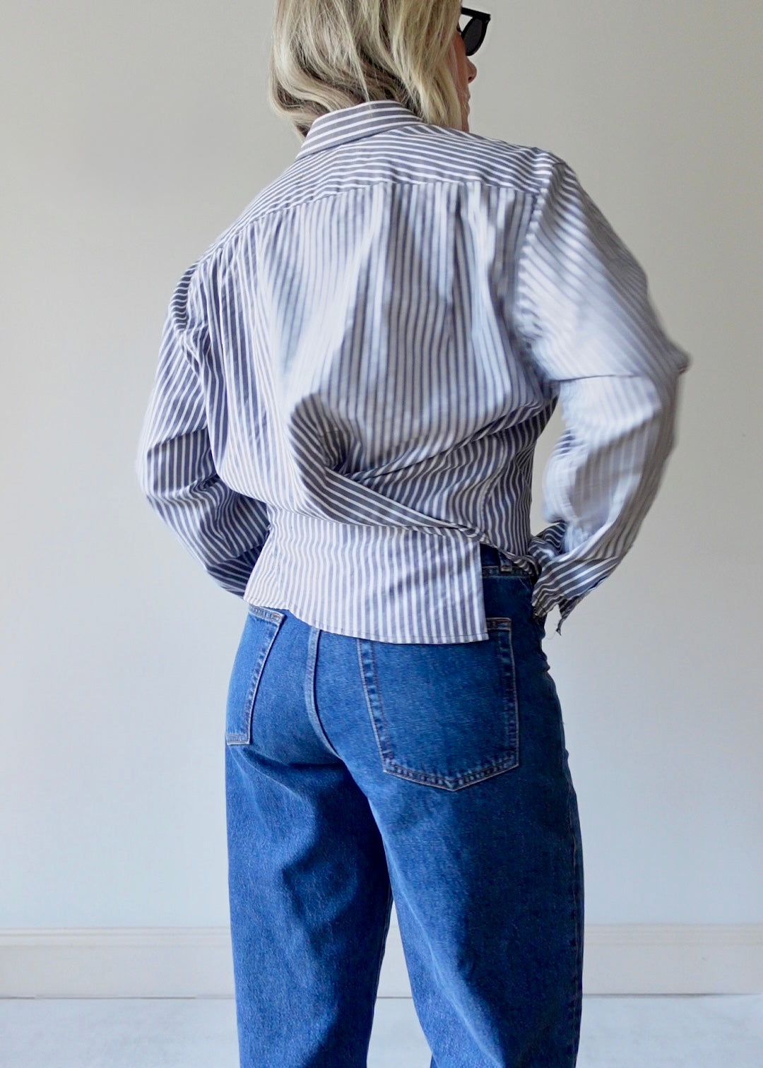 The Form - Grey Stripe